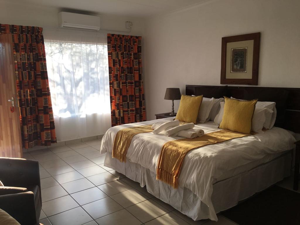 Tshukudu Game Lodge - Hoedspruit Esterno foto