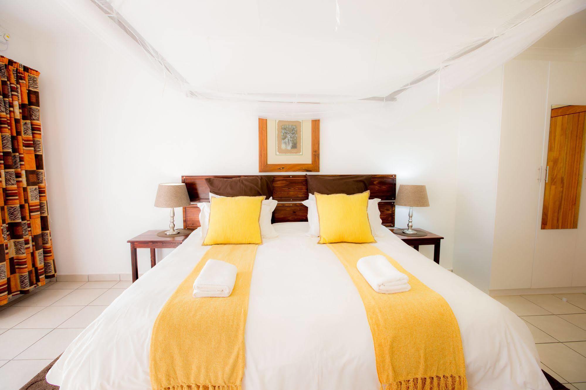 Tshukudu Game Lodge - Hoedspruit Esterno foto